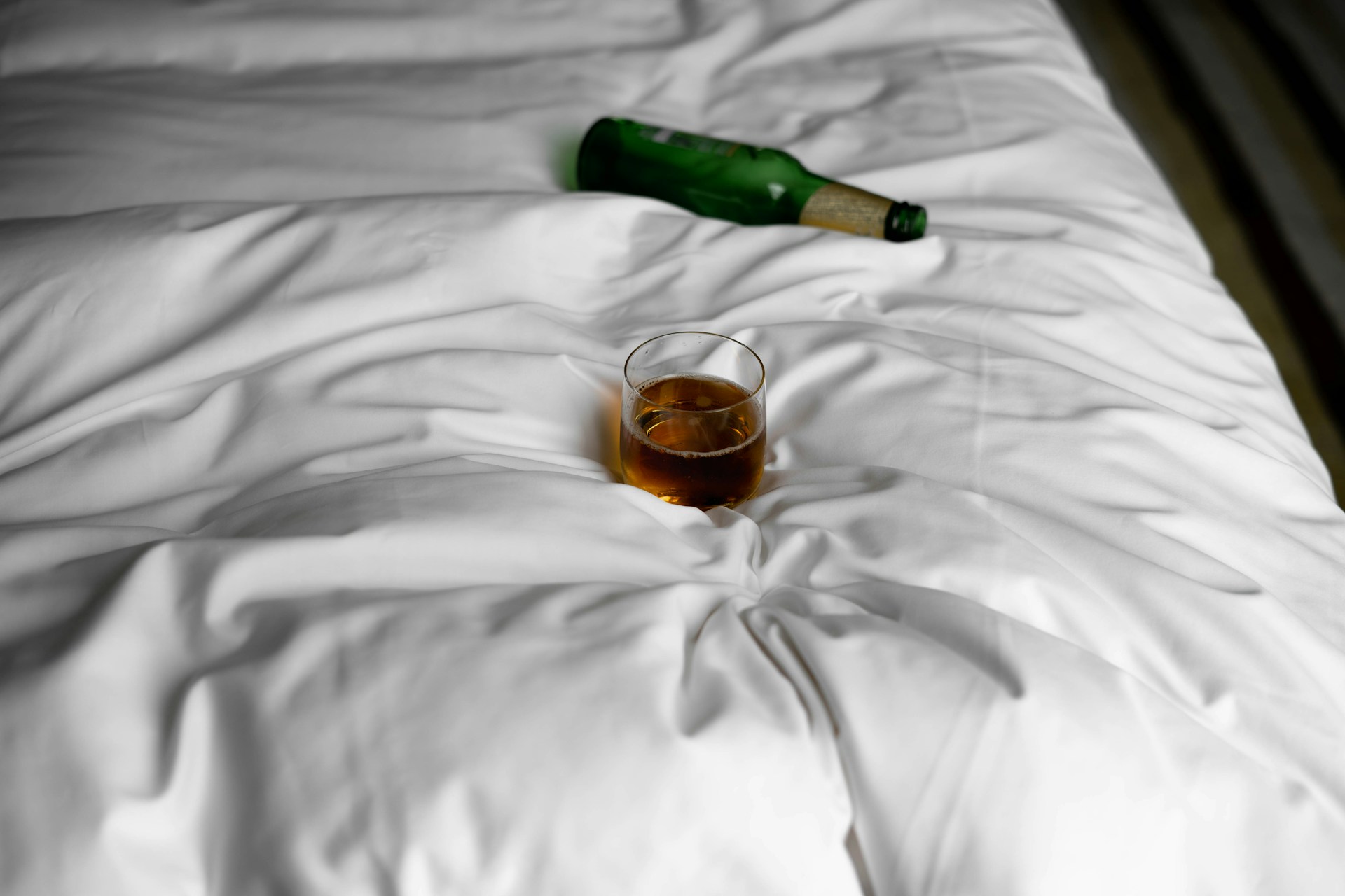 The 6-Hour Rule: When to Stop Drinking for Better Sleep Tonight